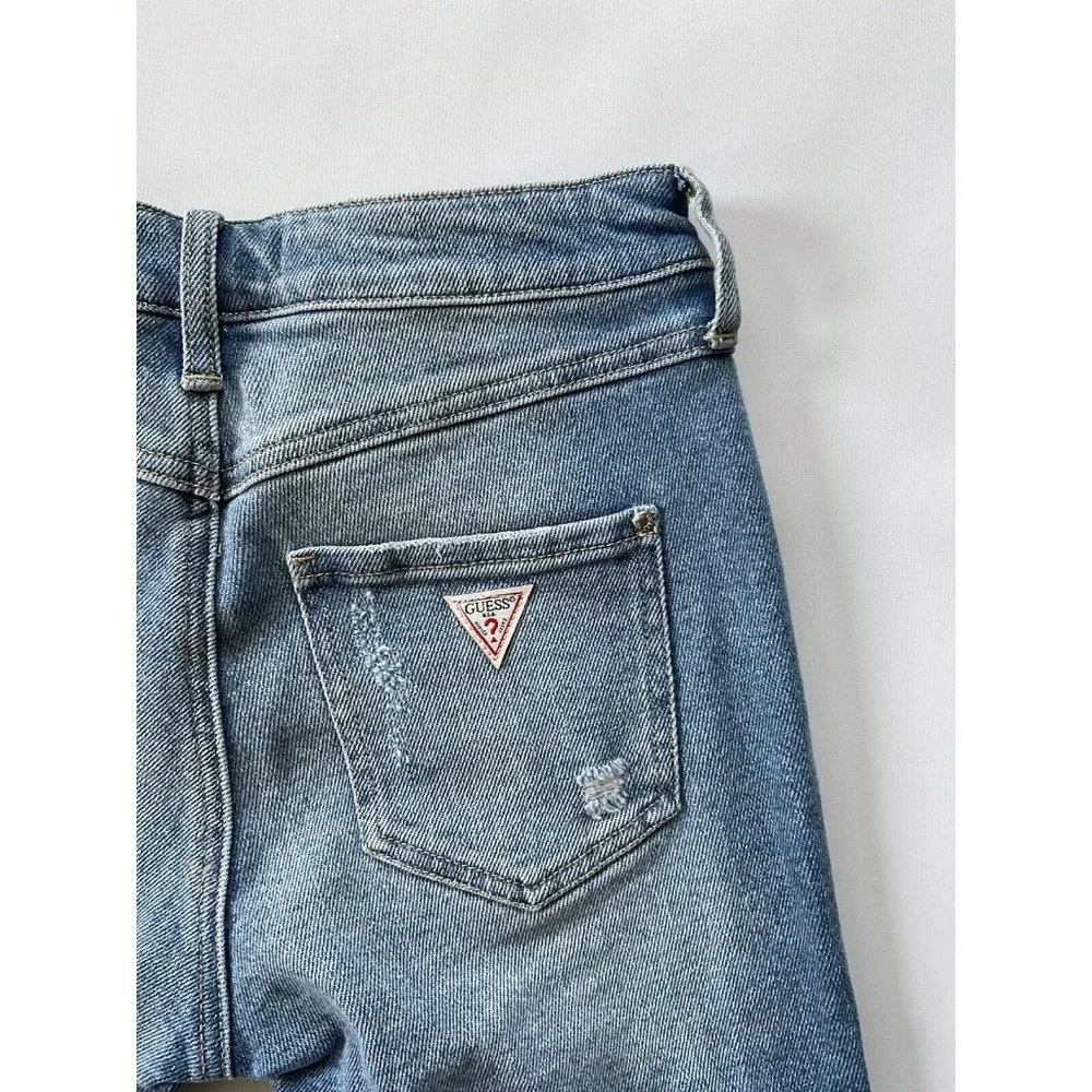 Guess Women’s 1981 Midi Jean Short Light Blue Destroy Denim Size 25